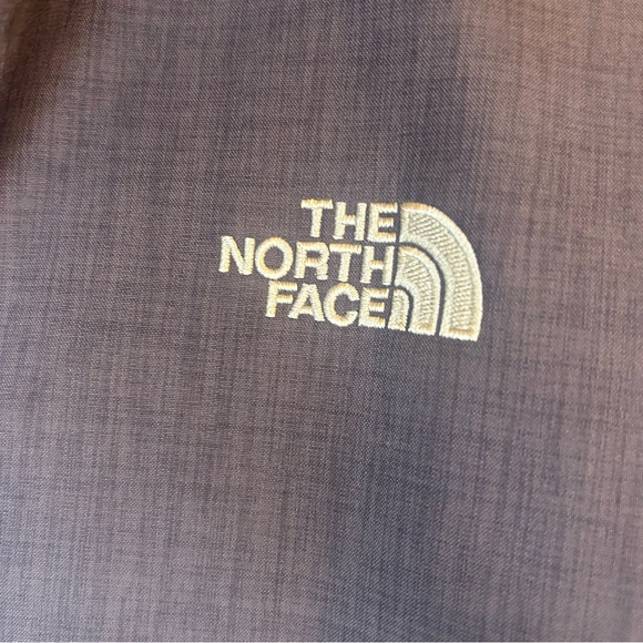 The North Face Women's Dark Gray Utility Jacket - Picture 4 of 10